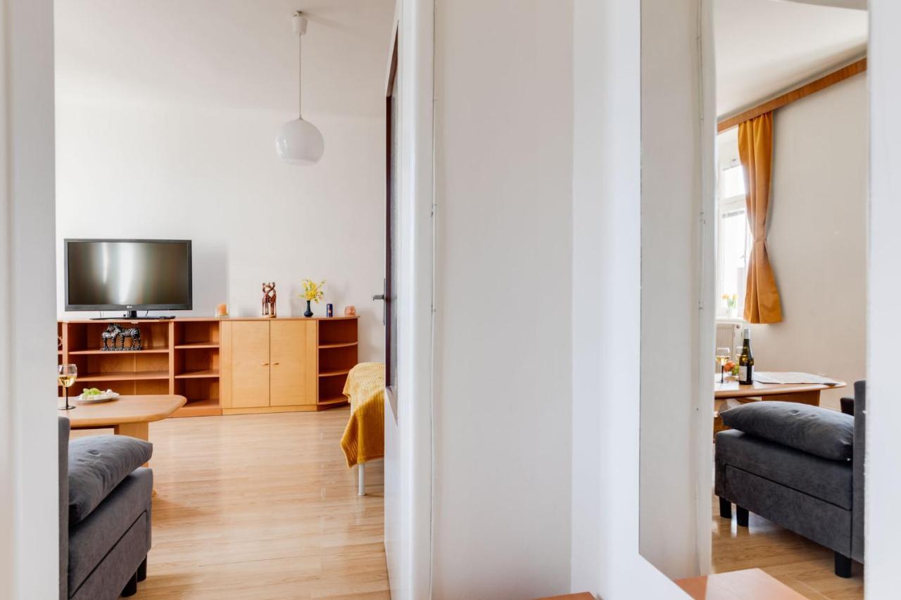 Sunshine Apartment Near The City Center Praga Exterior foto